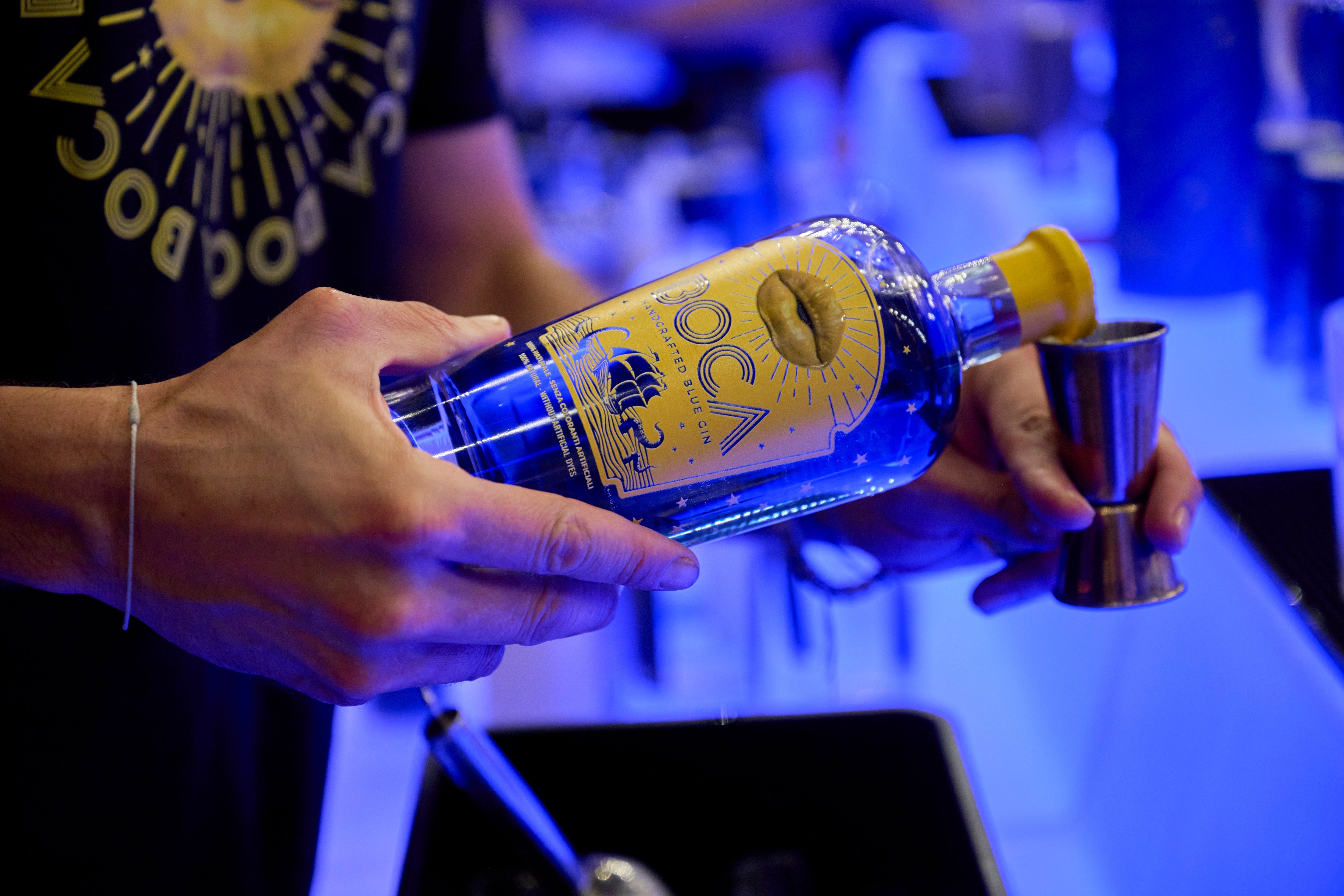 Il successo contemporaneo del gin e del gin tonic: un’analisi esperta